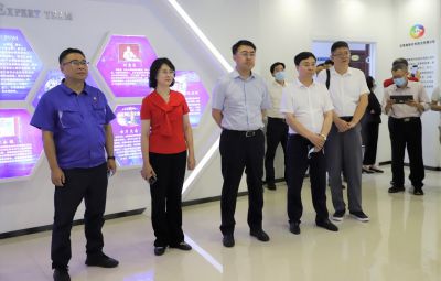 山南市政企调查团莅临网信快3参观调查